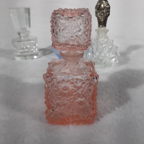 Perfume Bottles Lot of Four Vintage - Picture 2 of 6